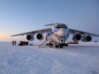 Полеты в Антарктиду